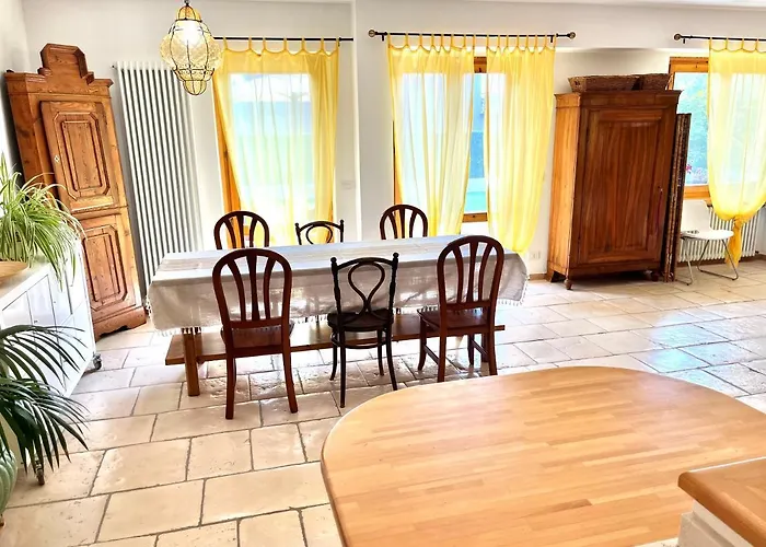 Casa Nicosandi * Мальчезине